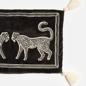 Midnight Cheetah Velvet Cushion Cover – 30 × 50cm